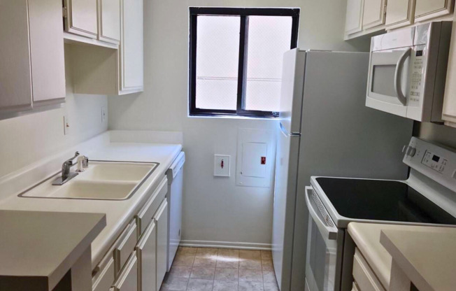 Studio, 1 bath, 500 sqft, $2,095