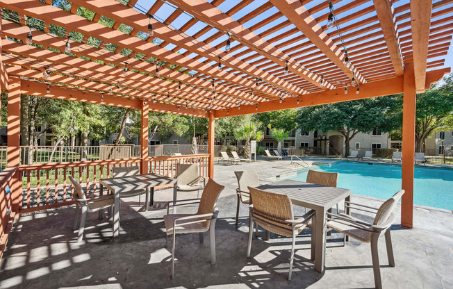 Poolside Patio | River Stone Ranch