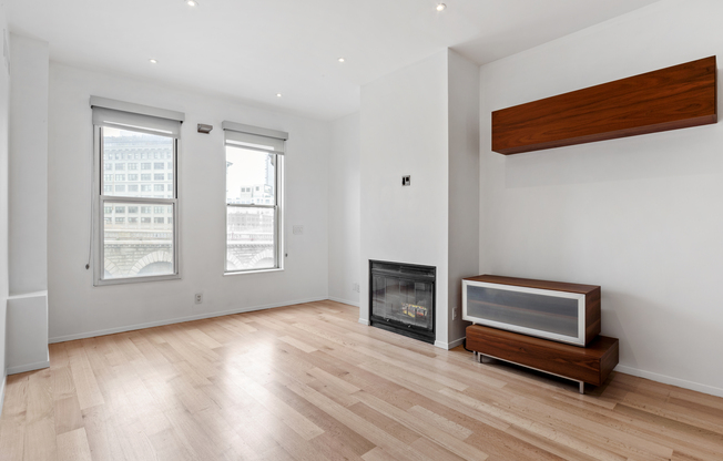 75 POPLAR ST