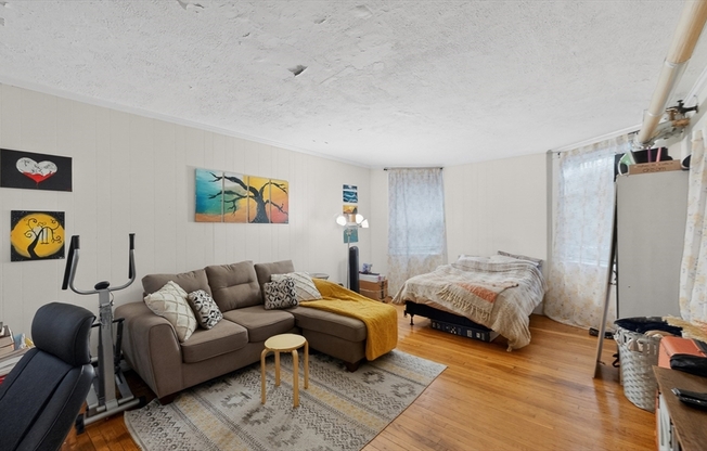 1071 BEACON ST