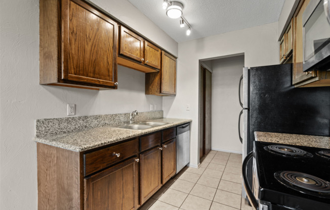 1 bed, 1 bath, 719 sqft, $1,200, Unit 305