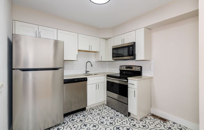 3710 GREENWOOD