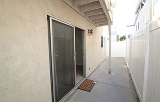 Oxnard | Hollywood Beach | 2 Bed + 1 Bath | Sunset Lane