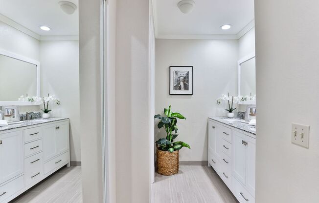 2 beds, 2 baths, $2,900, Unit Apt 104