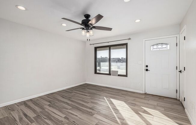 Beautiful 4 Bedroom Home Near Old Town Scottsdale & ASU