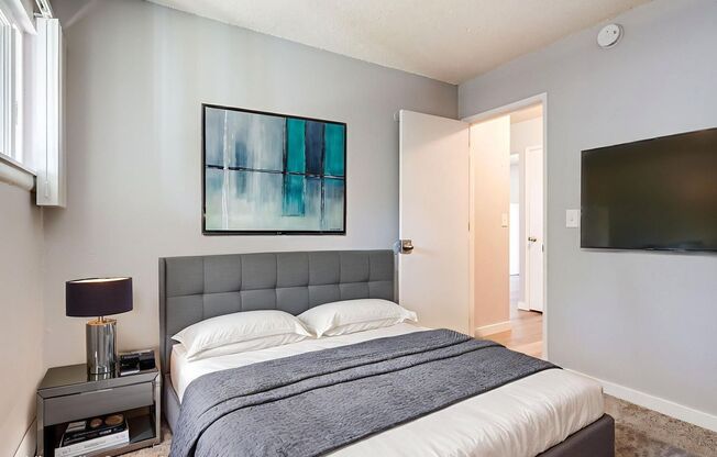 2 beds, 1 bath, 800 sqft, $1,295, Unit 431-01-23