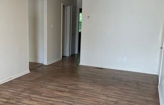 2 beds, 1 bath, $950, Unit Unit 1