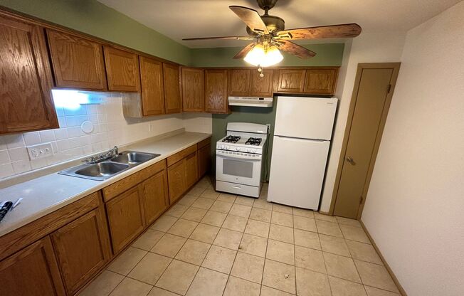 2BR/1BA Available for Rent