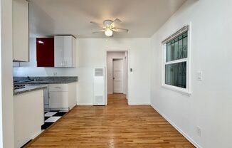 2 beds, 1 bath, $2,590, Unit 814