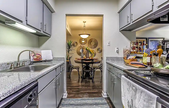13099 WESTELLA DR