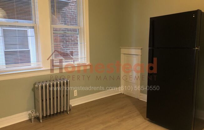 1 bed, 1 bath, $950, Unit A