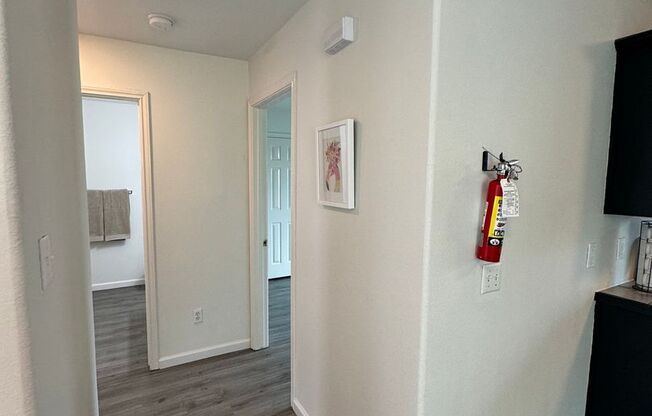 2 beds, 1 bath, $745, Unit Apt. 6