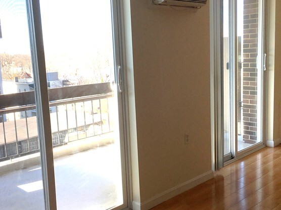 1 bed, 1 bath, 550 sqft, $2,950, Unit 311