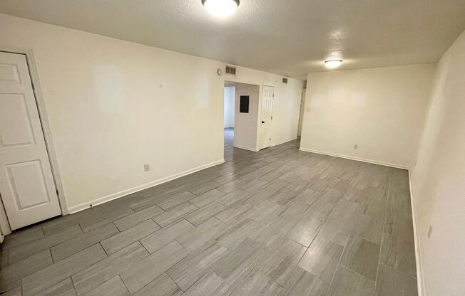 2 beds, 1 bath, 878 sqft, $790, Unit Manya Point #106-RTR - ** MOVE-IN Special**  1/2 off 1st month rent!