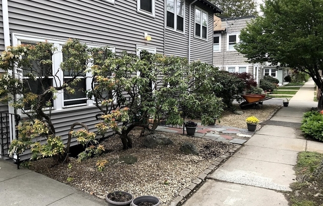 36 BEACONSFIELD RD