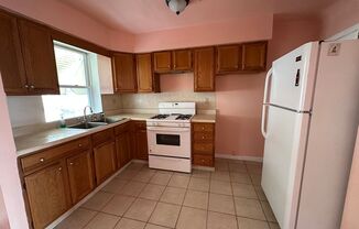 Available Now 2Bedroom/1Bath House in Holmesburg!