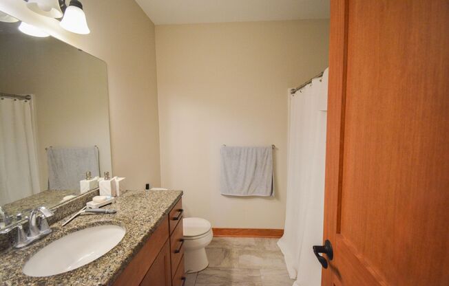 Spacious 4-Bedroom Home with Scenic Views Near Hadley Creek Golf Course