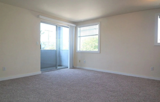 2 beds, 1.5 baths, $1,995, Unit 5