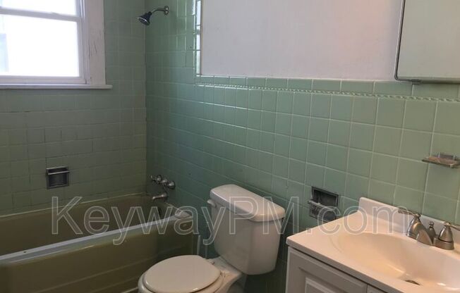 2 beds, 2 baths, 1,328 sqft, $1,225