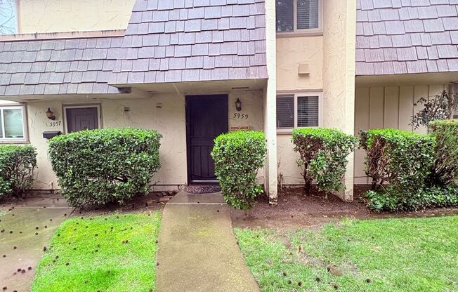 5959 Via Casitas - Carmichael 95608