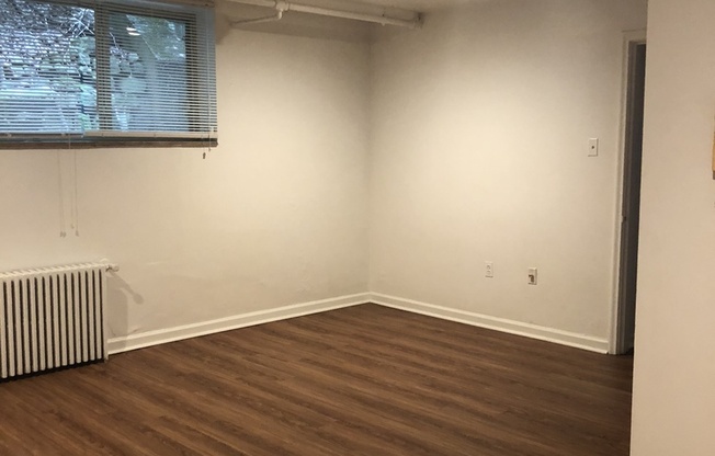 5604 Fifth Avenue-Claridge