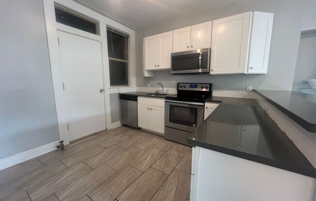 5721-5727 Elwood Street