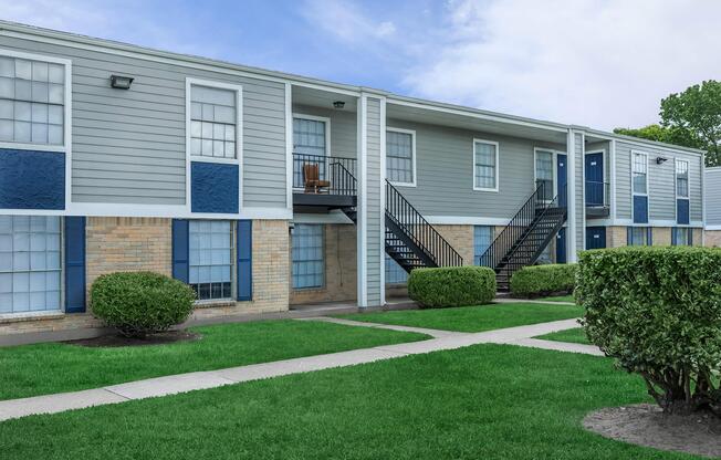 The Berkshire - Apartment Living in Houston, TX