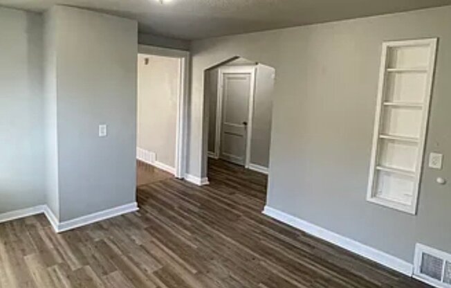 2608 N 40 ST