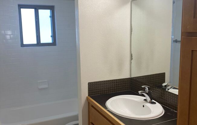 1 bed, 1 bath, 650 sqft, $1,459, Unit PEN-206