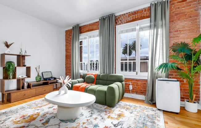 Studio, 1 bath, 510 sqft, $1,900, Unit 411