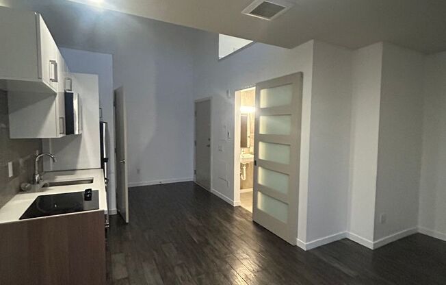 Studio, 1 bath, 244 sqft, $1,307, Unit 505