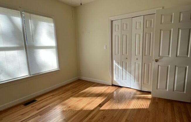 4 beds, 2 baths, $3,000
