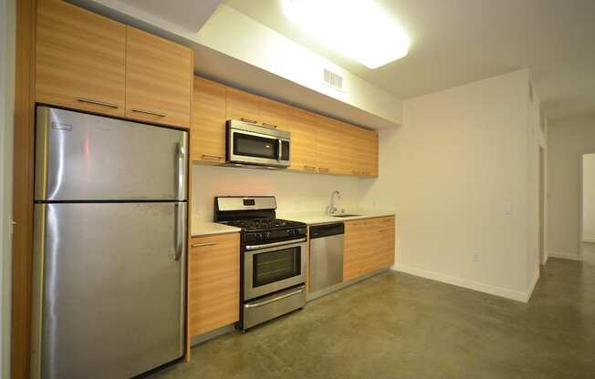 Mar Vista Lofts - Kitchen