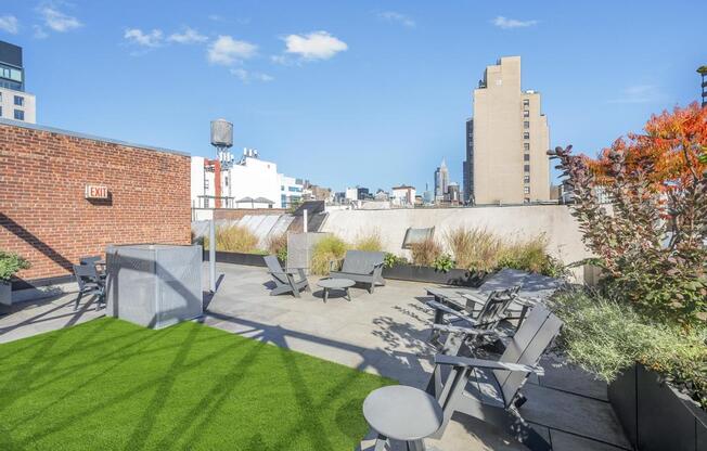 39 E 12 ST