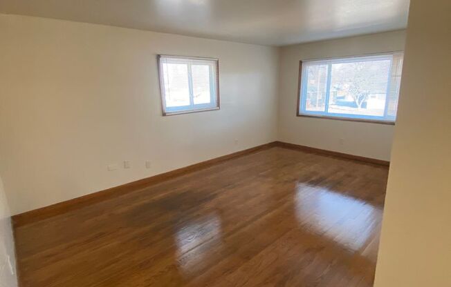 5721 N. 90th St.