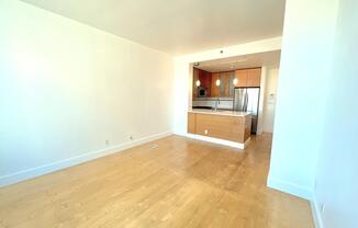 1 bed, 1 bath, 705 sqft, $3,500, Unit 5-D