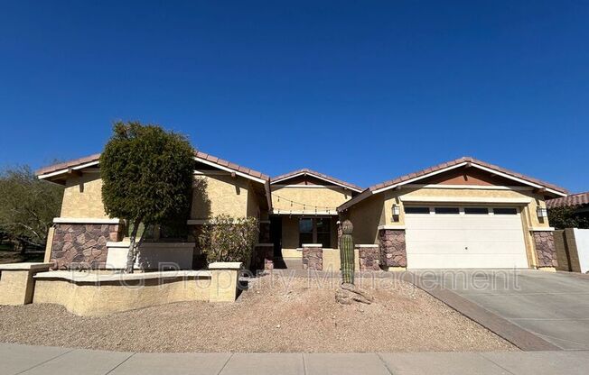1748 W ALOE VERA DR