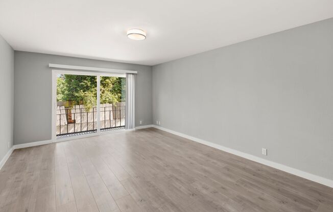 230 12th Avenue (389r)*