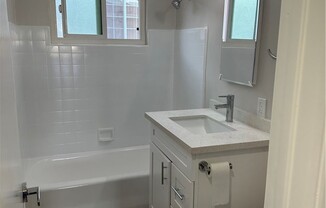 1 bed, 1 bath, 600 sqft, $1,750