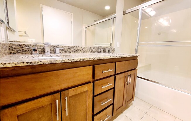 2 beds, 2 baths, 1,050 sqft, $3,100, Unit 402