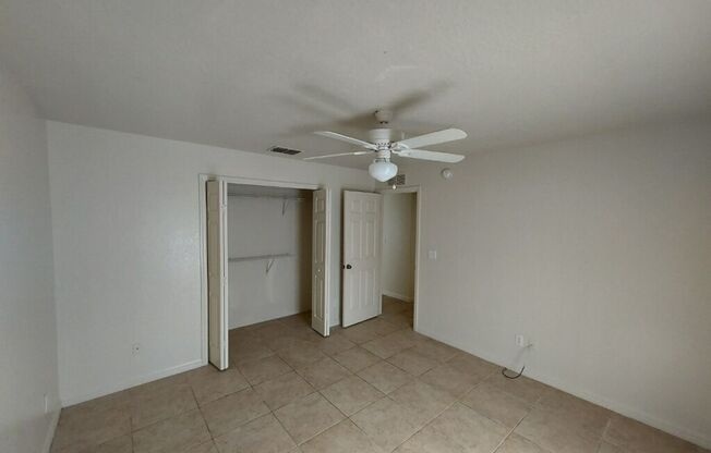 2 beds, 2 baths, 961 sqft, $1,100, Unit UNIT 300