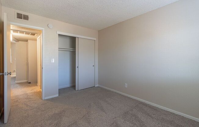 2 beds, 1 bath, $1,575, Unit 24