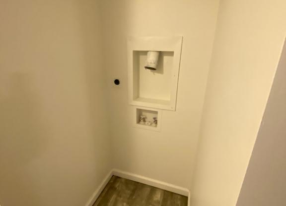 2 beds, 1 bath, 750 sqft, $1,000