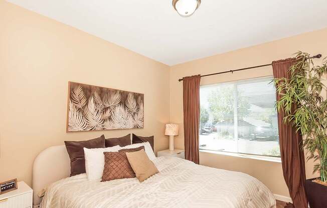 Welcome to The Landing | Townhomes and Apartments in Oregon City