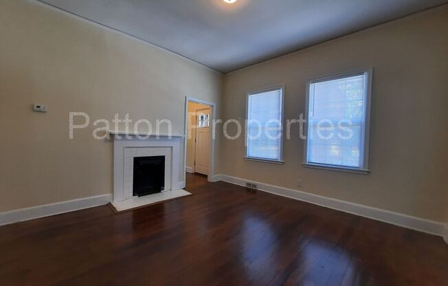 3 beds, 1 bath, 950 sqft, $1,095, Unit 1430