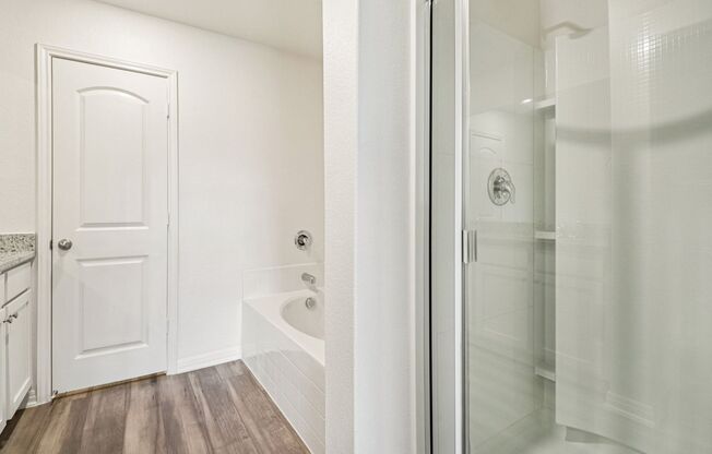 4 beds, 2 baths, 1,924 sqft, $2,245, Unit 3900 Calvary Ct