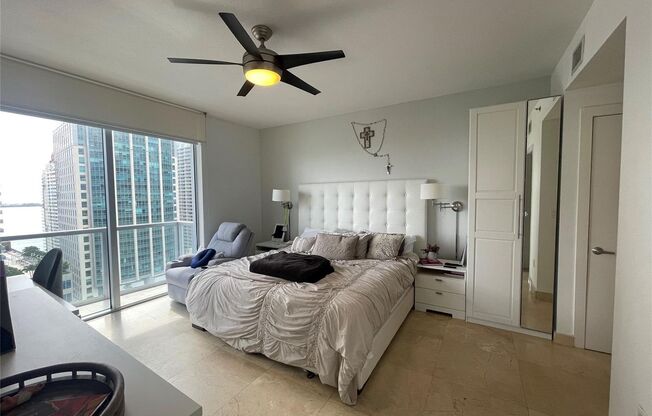 2 beds, 2 baths, 1,377 sqft, $4,800, Unit 1060 Brickell Ave # 25-01 (F10461036)