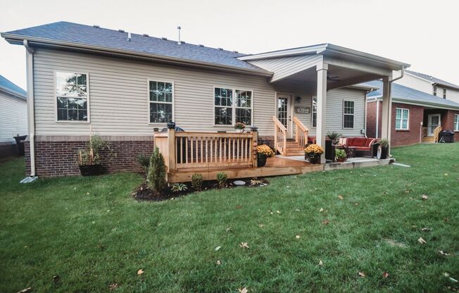 4 beds, 2 baths, $2,800