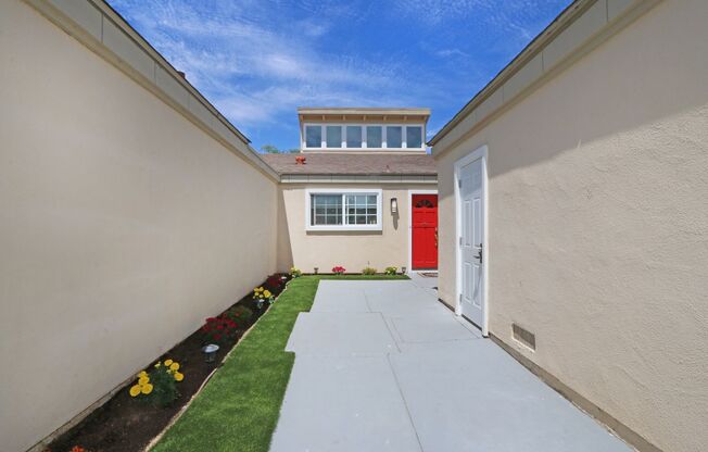 Stunning Single Story Attached Home with Sky High Ceilings