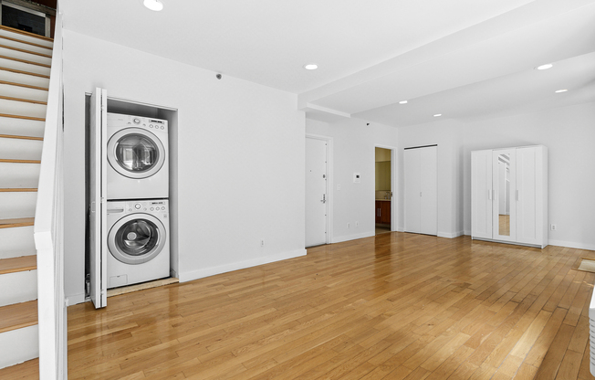 450 E 117 ST